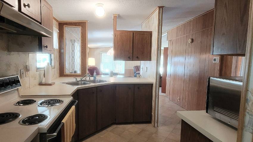210 Sweet Circle a Winter Haven, FL Mobile or Manufactured Home for Sale